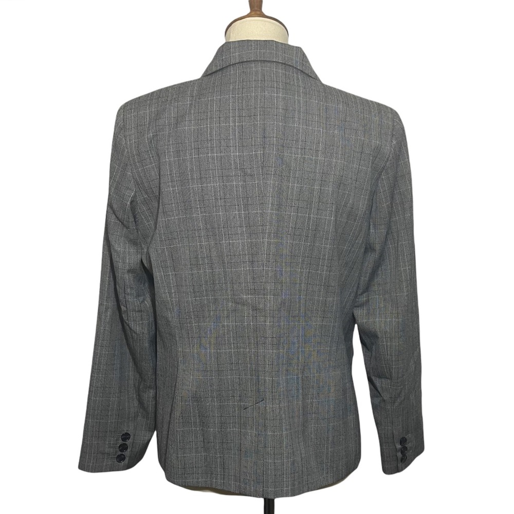 JM Collection Button Up Blazer - Picture 2 of 14